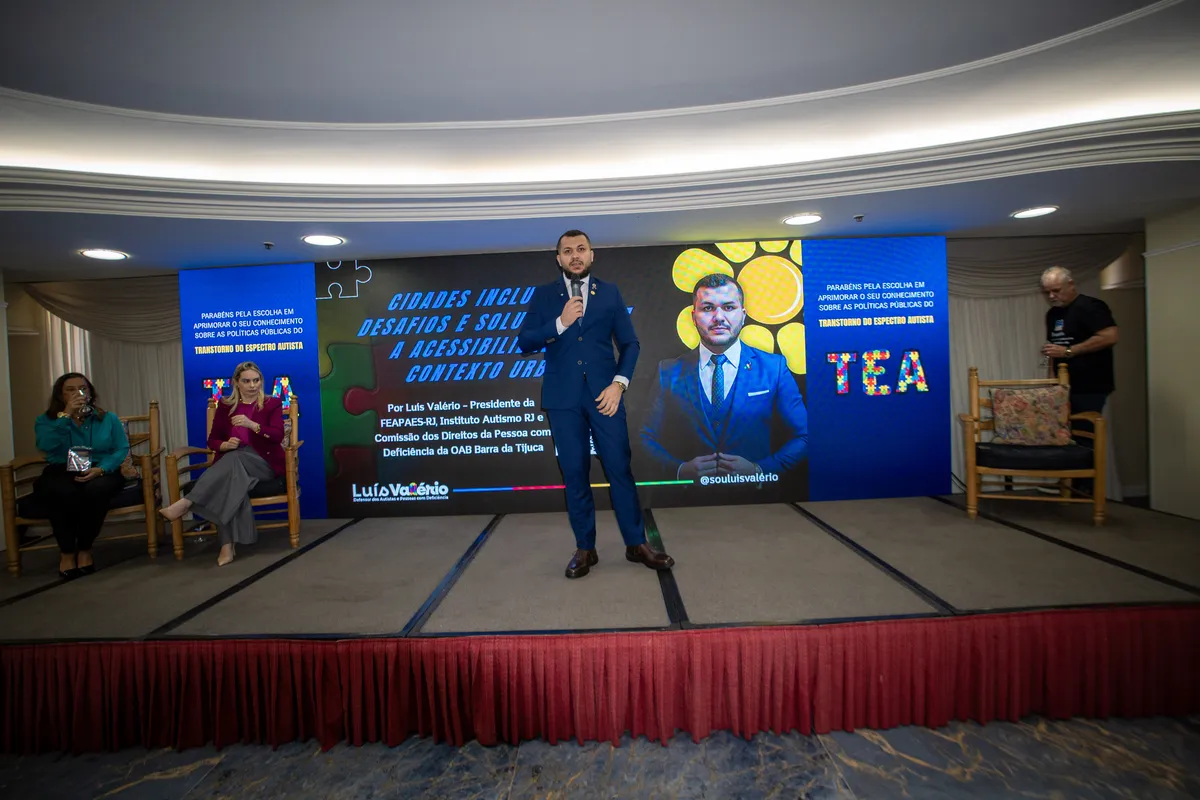 Luís Valério palestrando no I Congresso do TEA